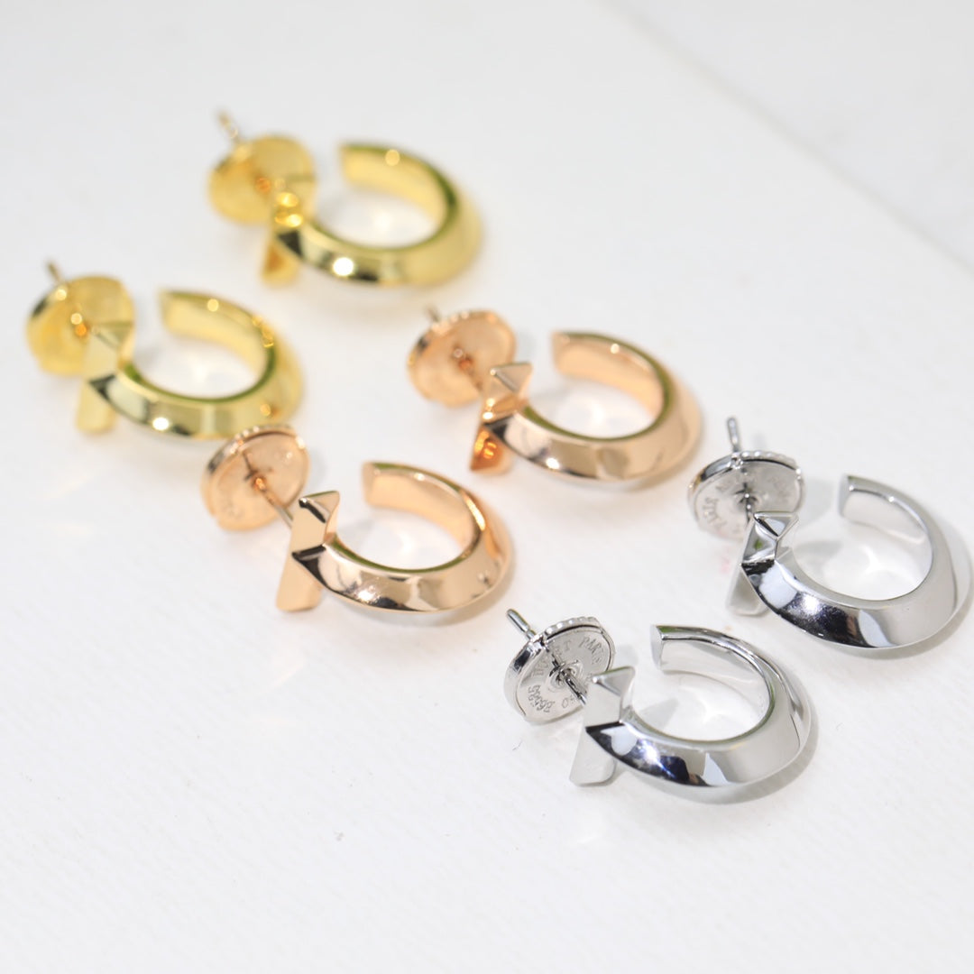 18K Tiffany Hoop Earrings